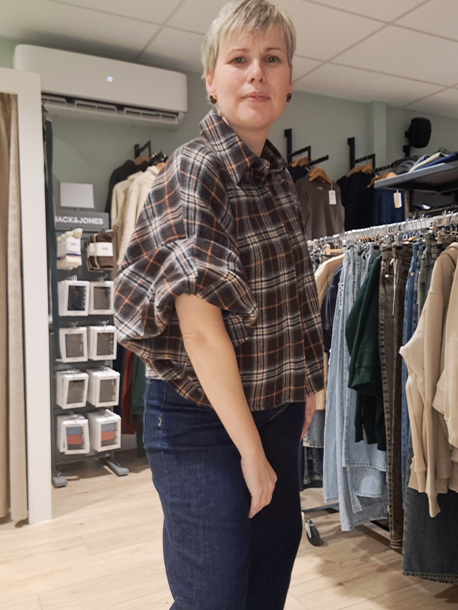 Julie blouse bruin met oranje en blauw - Afbeelding 6